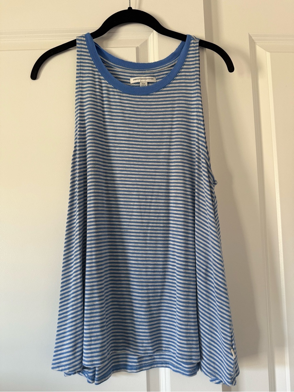 American Eagle - Striped Blue & White Sleeveless Tank Top